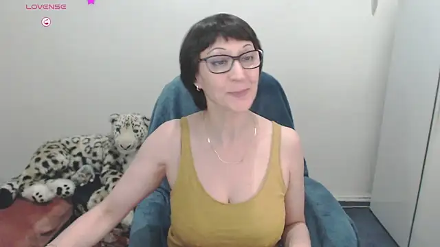 Ammillia online show from 02/13/25, 05:58