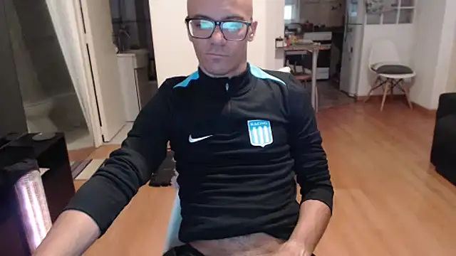 guachin hunk online show from 05/04/26, 07:54