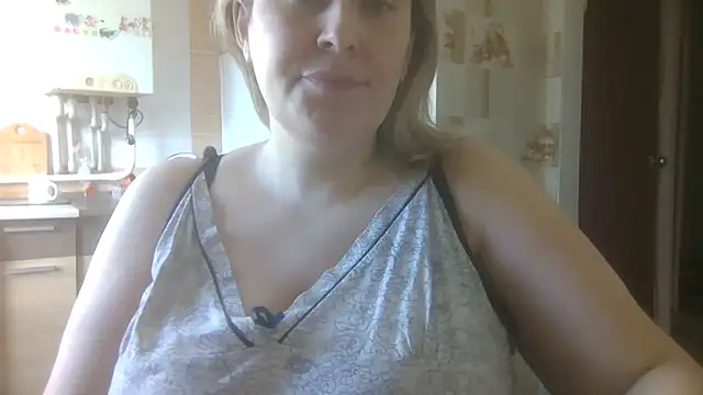 Snapshot of Diana_Britt chatting on 02/02/26, 12:59 Diana Britt online show from 02/02/26, 12:59