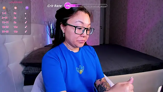 Snapshot of gentle_muse chatting on 11/13/25, 01:04 gentle muse online show from 11/13/25, 01:04