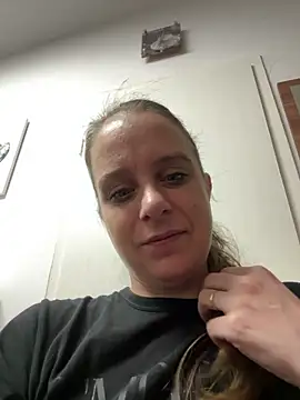 LadyChantale online show from 05/05/26, 04:53
