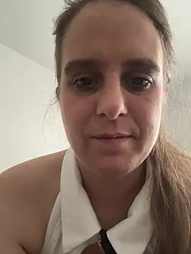 LadyChantale online show from 06/05/26, 06:52