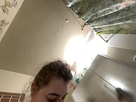 Snowbunnycake 131 online show from 11/27/25, 10:28