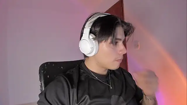 Giordano Russo online show from 03/17/26, 03:22