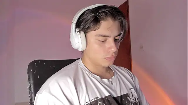 Giordano Russo online show from 03/27/26, 05:23