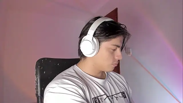 Giordano Russo online show from 04/11/26, 01:43