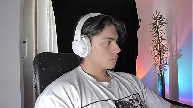 Giordano Russo online show from 04/26/26, 04:26