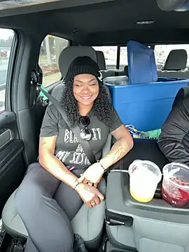 HaloRodeoLover2 online show from 03/05/26, 05:42