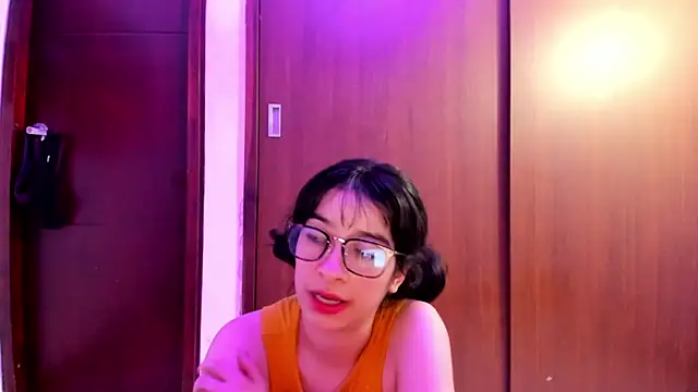  Lunnaa  online show from 12/17/24, 05:51