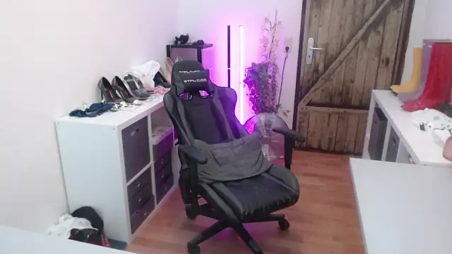 GeilesLuder75 online show from 11/20/25, 09:25