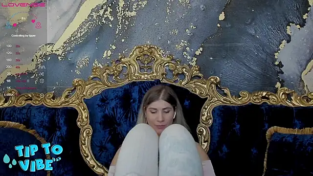 CassandraGood online show from 01/10/25, 02:57