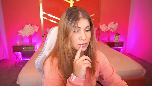 CassandraGood online show from 09/22/25, 06:37