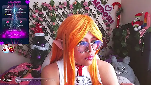 Snapshot of MidoriQuiinn chatting on 12/13/24, 05:00 MidoriQuiinn online show from 12/13/24, 05:00