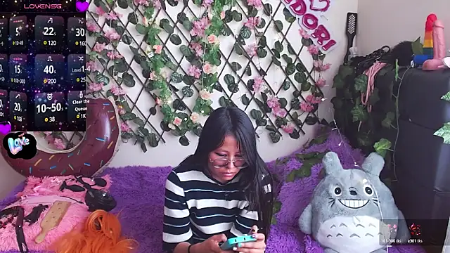 Snapshot of MidoriQuiinn chatting on 01/27/25, 05:04 MidoriQuiinn online show from 01/27/25, 05:04