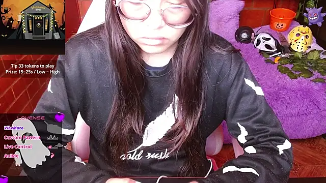 Snapshot of MidoriQuiinn chatting on 10/06/25, 02:03 MidoriQuiinn online show from 10/06/25, 02:03