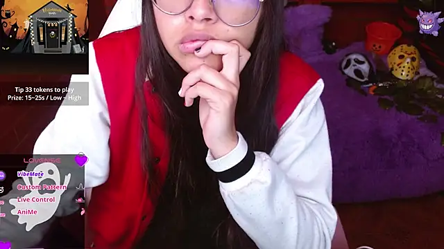 Snapshot of MidoriQuiinn chatting on 10/11/25, 02:04 MidoriQuiinn online show from 10/11/25, 02:04