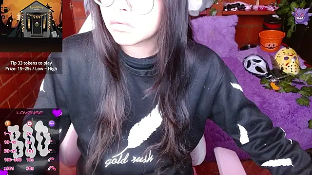 Snapshot of MidoriQuiinn chatting on 10/13/25, 01:55 MidoriQuiinn online show from 10/13/25, 01:55