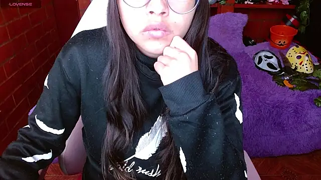 Snapshot of MidoriQuiinn chatting on 10/14/25, 01:56 MidoriQuiinn online show from 10/14/25, 01:56