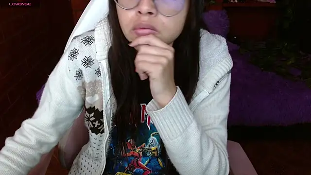 Snapshot of MidoriQuiinn chatting on 11/05/25, 02:06 MidoriQuiinn online show from 11/05/25, 02:06