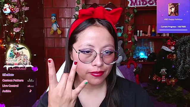 Snapshot of MidoriQuiinn chatting on 12/13/25, 07:53 MidoriQuiinn online show from 12/13/25, 07:53