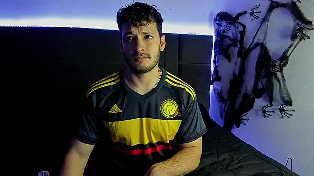 alejandro  2 online show from 11/04/25, 10:42