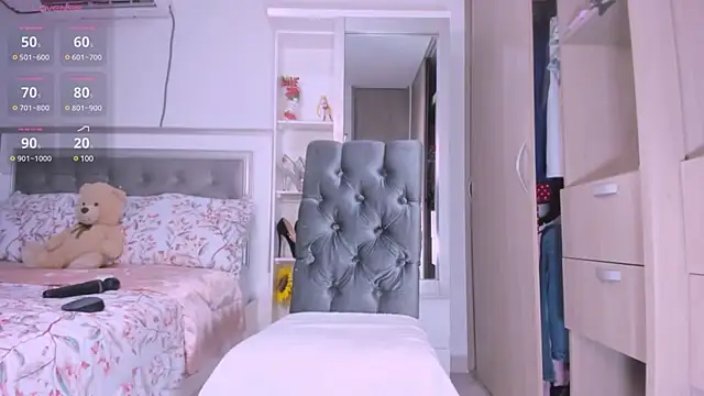 sharonDulce online show from 02/20/25, 04:18