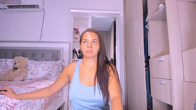 sharonDulce online show from 02/25/25, 02:03