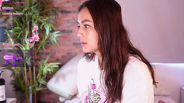 Snapshot of Lucy_fit chatting on 01/20/25, 04:01 Lucy fit online show from 01/20/25, 04:01