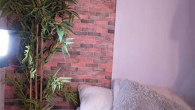 Snapshot of Lucy_fit chatting on 01/30/25, 09:47 Lucy fit online show from 01/30/25, 09:47