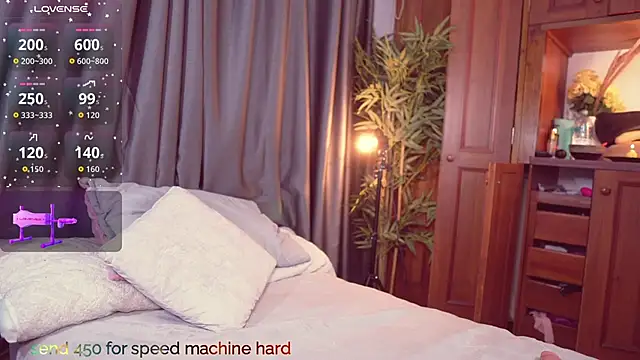 Snapshot of Lucy_fit chatting on 09/28/25, 09:36 Lucy fit online show from 09/28/25, 09:36