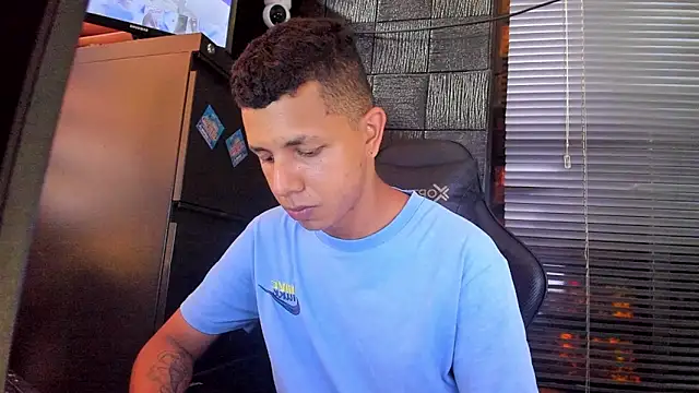 boy bigcock24cm online show from 05/24/26, 03:39