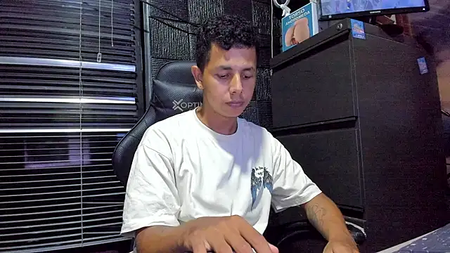 Snapshot of boy_bigcock24cm chatting on 06/23/26, 12:52 boy bigcock24cm online show from 06/23/26, 12:52