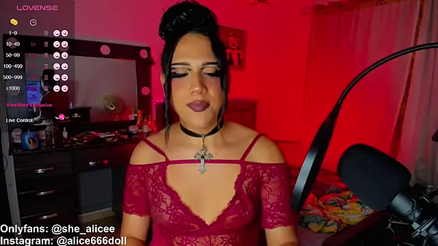 Snapshot of SWEET_ALICEXX chatting on 01/28/25, 10:45 SWEET ALICEXX online show from 01/28/25, 10:45