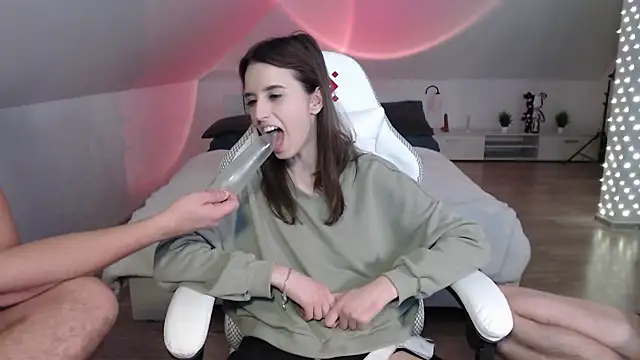 -Yummybabes- online show from 02/21/25, 08:27