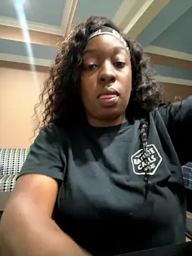 Snapshot of tokyopetitexx chatting on 11/05/25, 08:20 tokyopetitexx online show from 11/05/25, 08:20