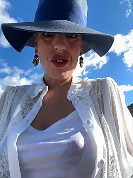 emprexkala online show from 12/16/24, 10:29