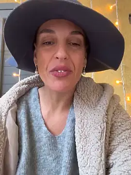 emprexkala online show from 01/13/25, 07:54