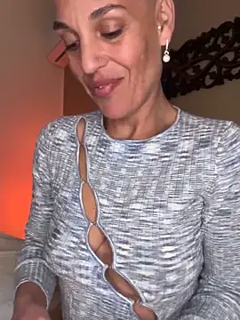 emprexkala online show from 01/24/25, 11:04