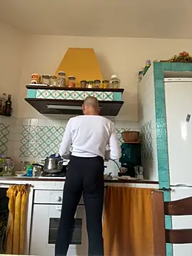 emprexkala online show from 03/18/25, 07:41