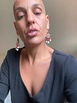 emprexkala online show from 03/19/25, 10:44