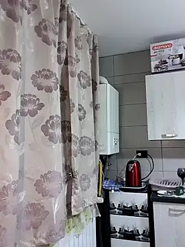 Snapshot of x__KHALEESI__x chatting on 01/02/25, 08:02 x KHALEESI x online show from 01/02/25, 08:02