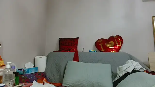 Snapshot of x__KHALEESI__x chatting on 10/13/25, 11:49 x KHALEESI x online show from 10/13/25, 11:49