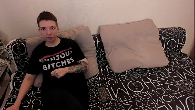 secret dreams   online show from 01/10/26, 08:16