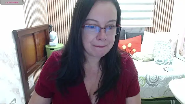 Sonialorens  online show from 06/05/26, 12:55