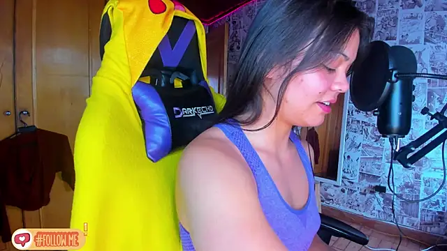 Snapshot of Meli_Pixel chatting on 02/26/25, 06:54 Meli Pixel online show from 02/26/25, 06:54