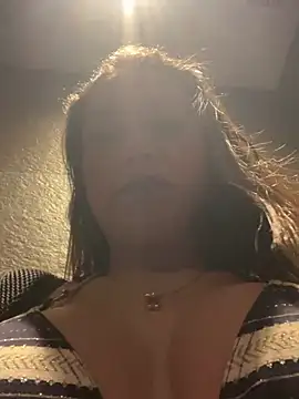 Snapshot of angelitasexy81 chatting on 01/31/25, 04:06 angelitasexy81 online show from 01/31/25, 04:06