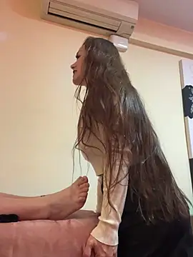 Snapshot of angelitasexy81 chatting on 02/13/25, 10:34 angelitasexy81 online show from 02/13/25, 10:34