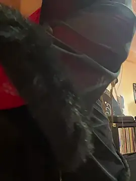 Snapshot of angelitasexy81 chatting on 02/14/25, 10:49 angelitasexy81 online show from 02/14/25, 10:49