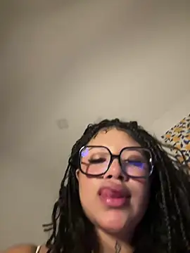 IamSashaLuv online show from 03/02/25, 12:42