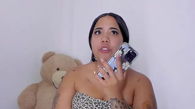 Emma lean online show from 10/11/25, 04:05